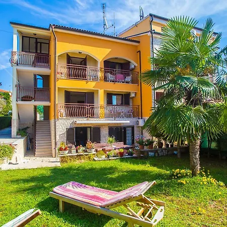 Hajpek Ruza Guest house 3*